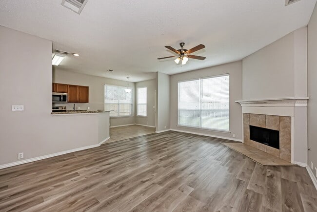 Photo - 3000 Vicksburg Ln