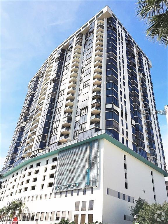 Building Photo - 1 Beach Dr SE Unit 1309 Rental