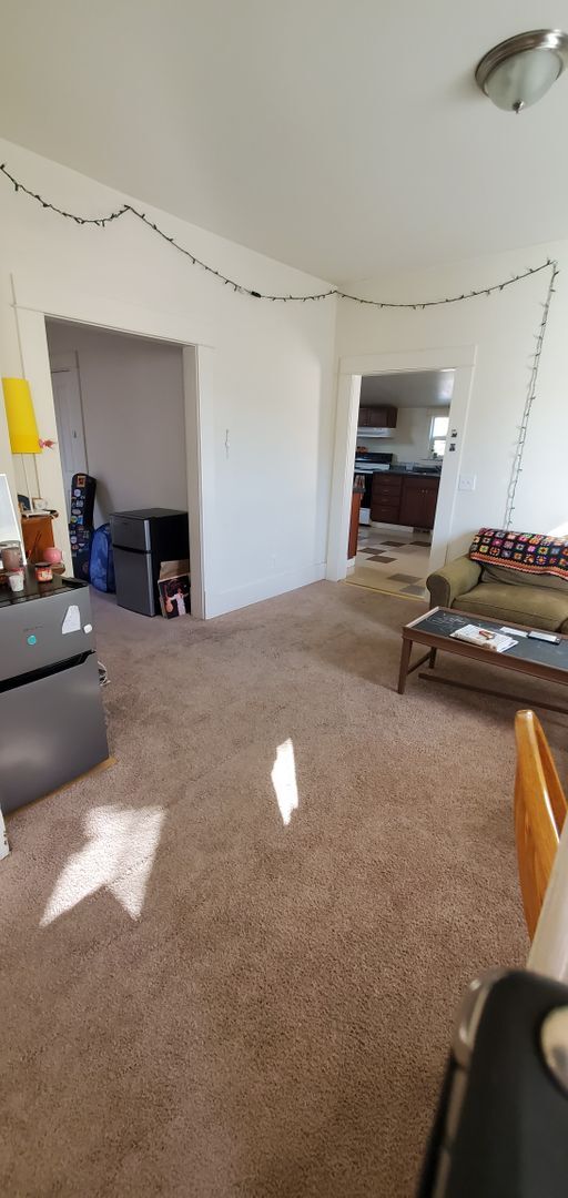 Photo - PRELEASING: 6 bed/2 bath House close to WWU and Downtown!