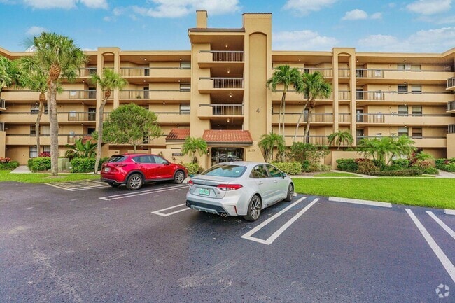 Building Photo - 2255 Lindell Blvd Unit 4304 Rental