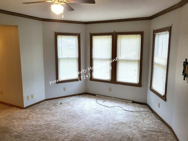 Photo - 300 Wampum Ave Unidad 1st Floor