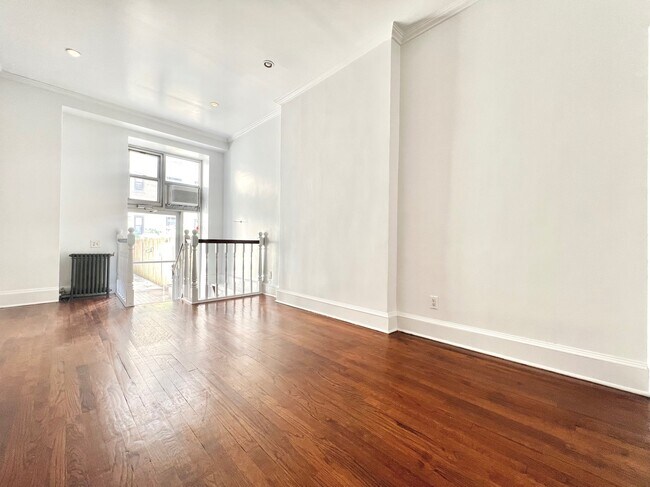 Photo - 308 W 105th St Unidad B