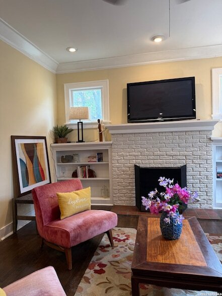 Photo - 402 W Elsmere Pl