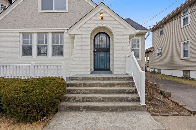 Photo - HYDE PARK - Move In Special! Gorgeous 3BR ... Casa