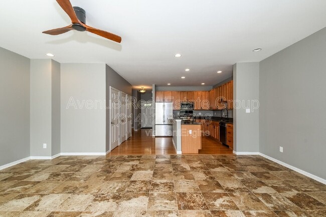 Photo - 404 N Sarah St