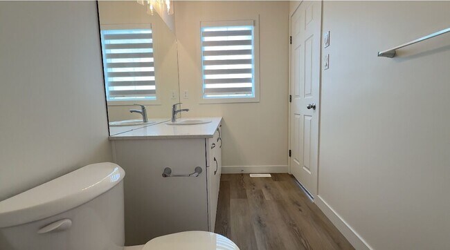 Photo - 6328 King Wynd SW