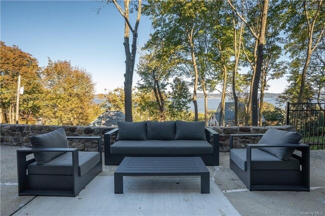 Photo - 8-12-12 South Blvd Unidad 12-B12