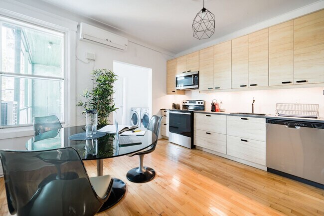 Photo - 2392 Rue Frontenac Unit ID1061578P