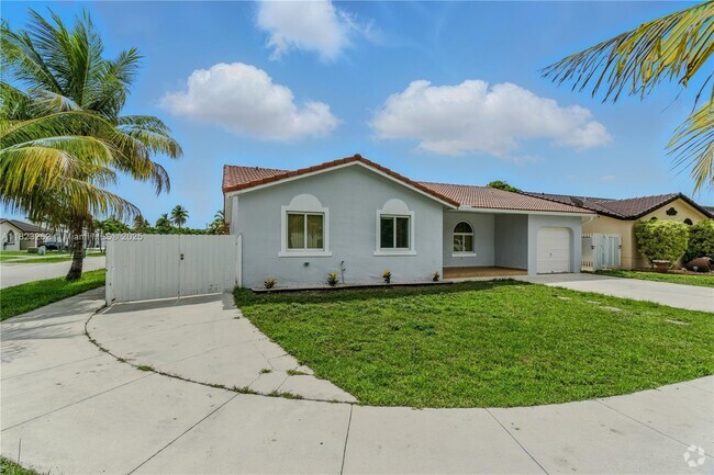 Building Photo - 17733 SW 152nd Pl Rental