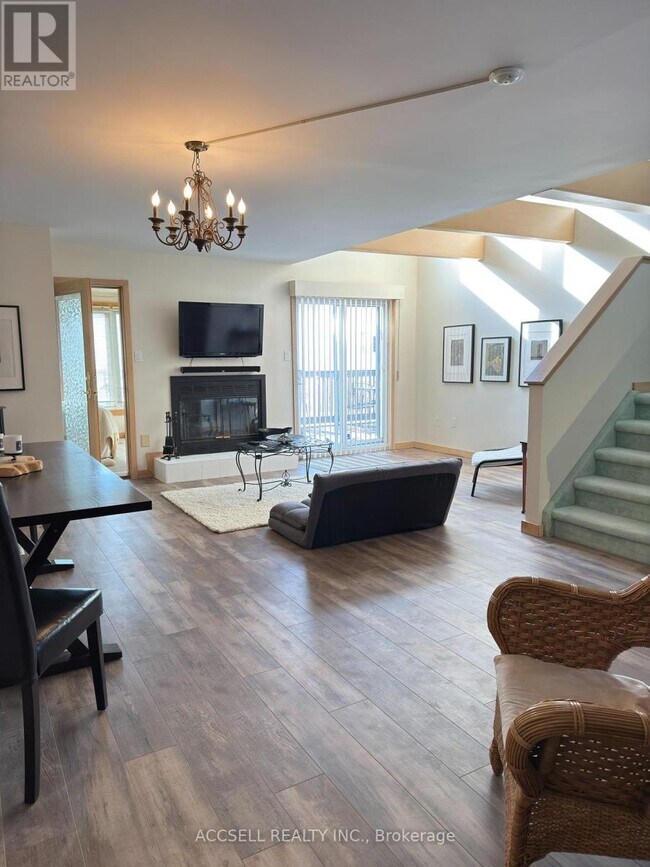 Photo - 374 Edith Cavell Blvd