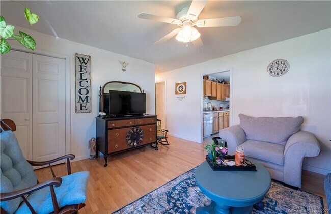 Photo - 36 Whittle St Unidad Bed 2