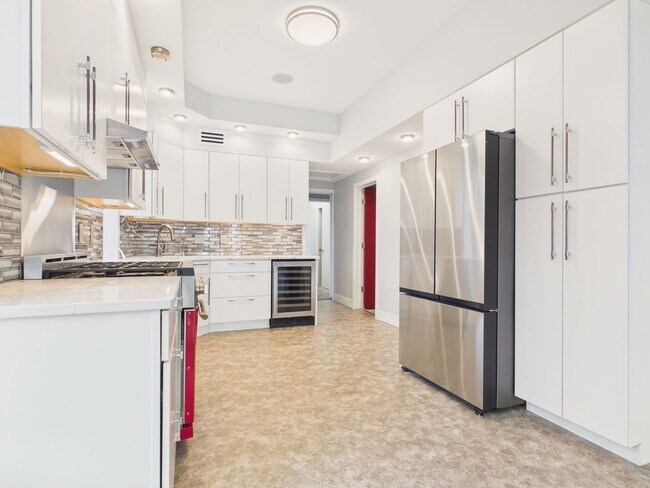 Photo - 1017 N Front St Unit 1017 N Front St  B