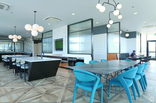 Skyline Lounge