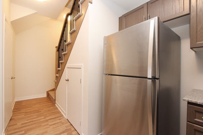 Photo - Stunning 2-Bedroom Townhouse for Rent in Pickering