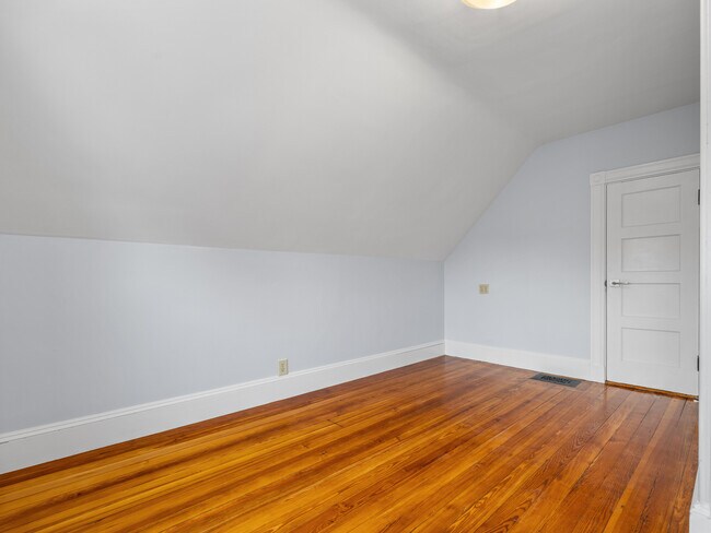 Photo - 57 Hawthorne St Unidad 2