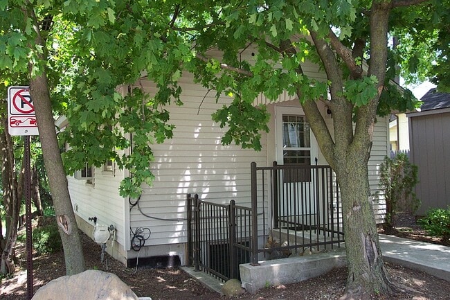 Photo - 502 High St