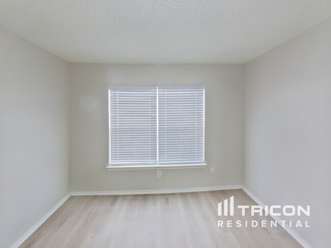 Photo - 2208 Capstan Dr