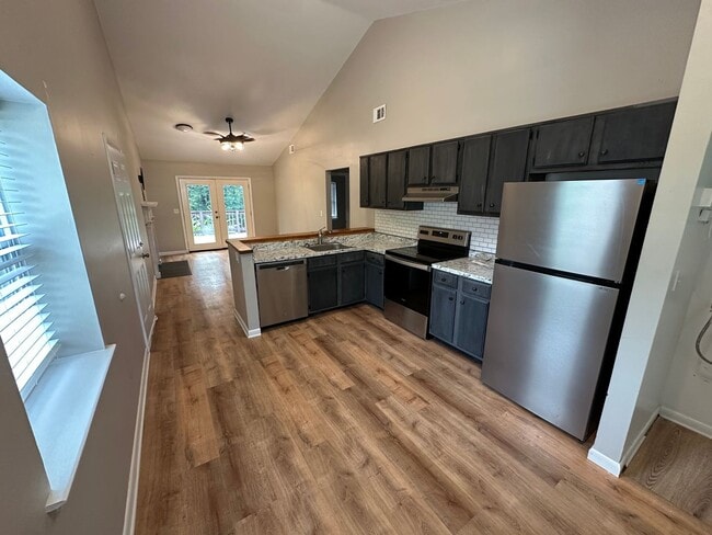 Photo - 4630 Woodside Dr