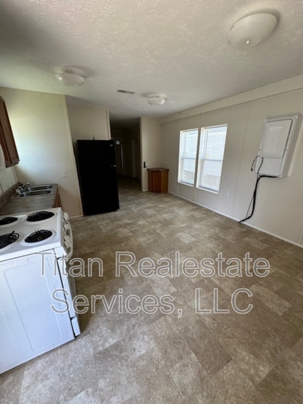 Photo - 1835 S Lake Arthur Ave