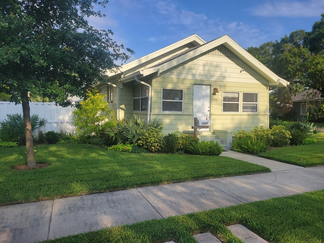 Photo - 1240 13th St N (Saint Petersburg, FL)