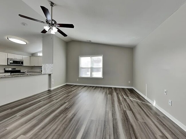 Photo - 108 Sampson Ct