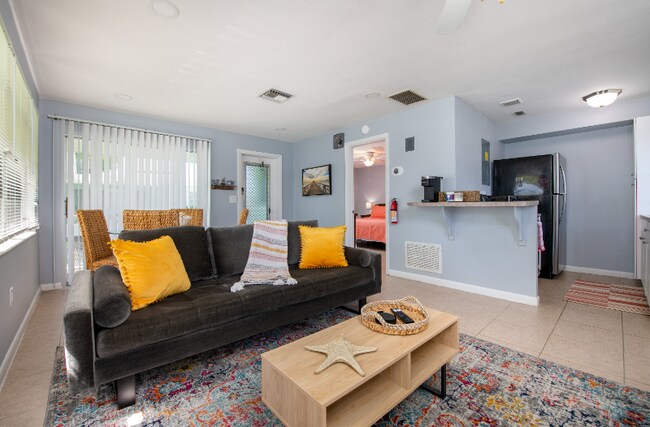 Photo - 620 SE 47th St Unidad 2