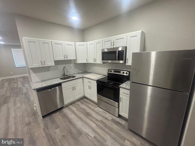 Photo - 1204 W Erie Ave