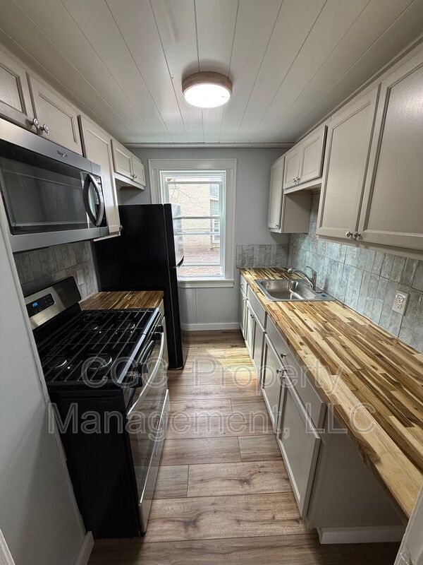 Photo - 32-34-34 Clinton Ave Unit C