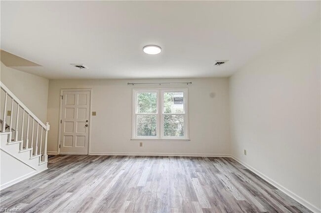 Photo - 115 S Mendenhall St Unit D