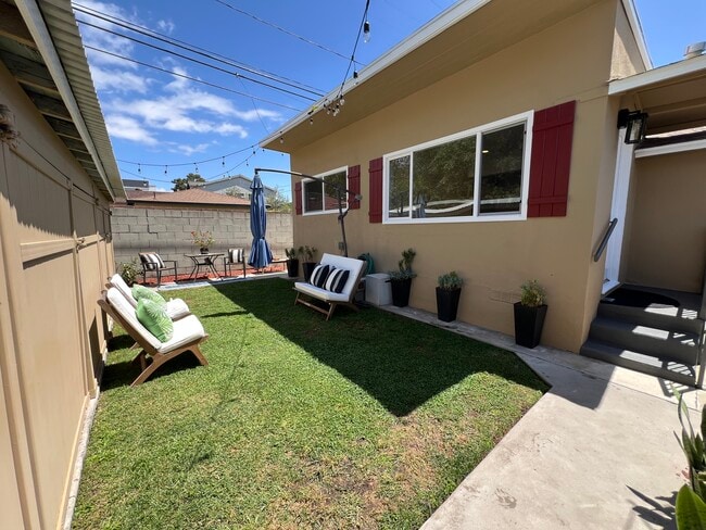 Building Photo - 4014 Higuera St Unit A