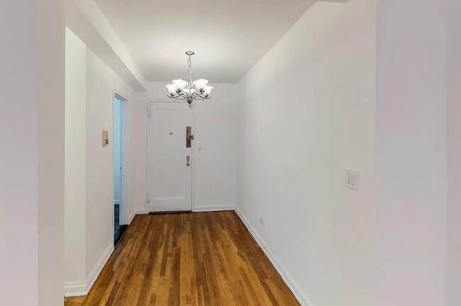 Photo - 2104 Holland Ave