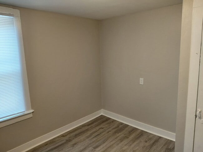Building Photo - 2467 S Burrell St Rental