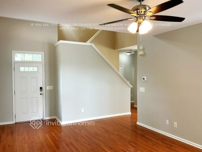 Photo - 1912 Pear Tree Ln