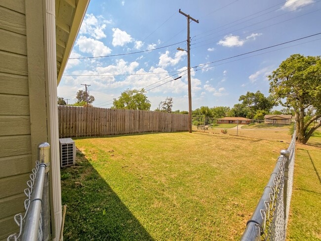 Photo - Cute Efficiency Studio Style Home in Shawnee!