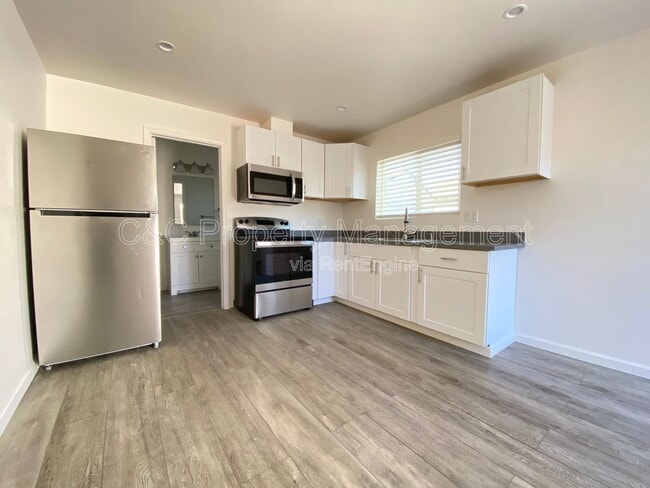 Photo - 1301 Darwin St Unit B