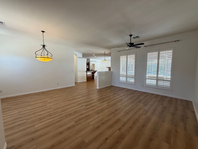 Photo - 4309 Scribner Way