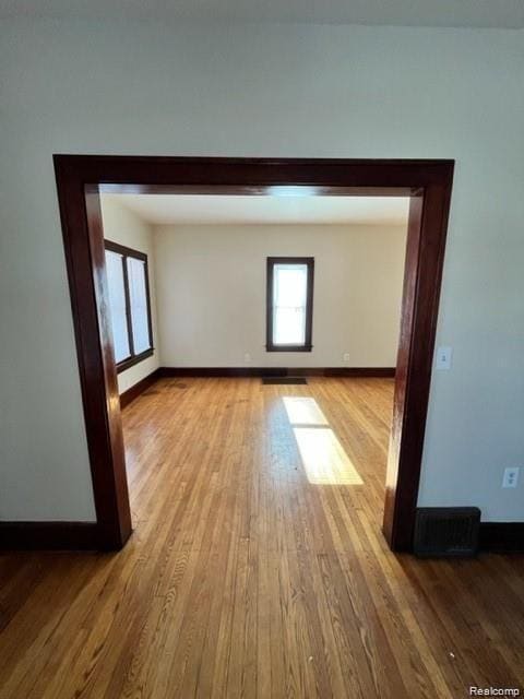 Photo - 304 Ecorse Rd