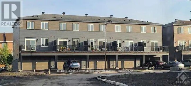 Photo - 51 Lakepointe Dr