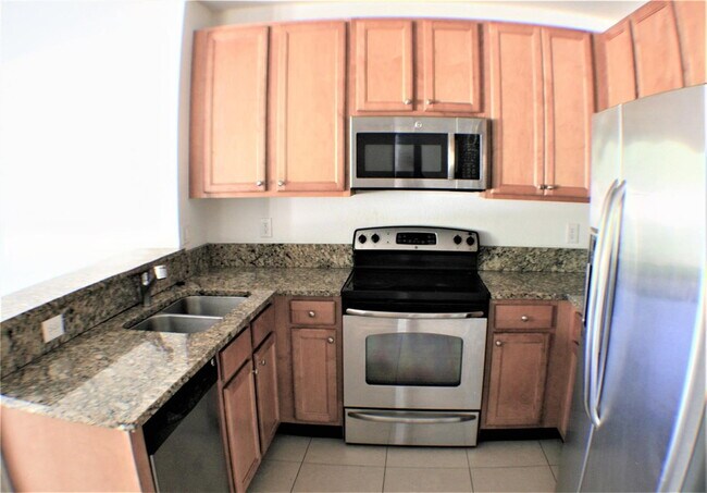 Photo - 202 Las Brisas Cir