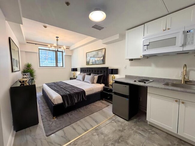 Building Photo - 259 St Paul St Unit STUDIO