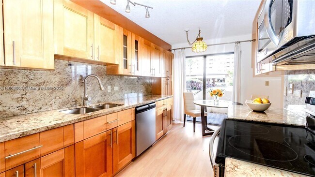 Photo - 1201 S Ocean Dr Unidad 405S