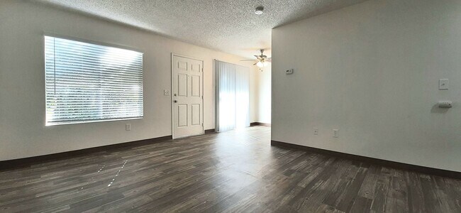 Photo - Rosewood Villas: 2 Bedrooms, 1.5 Bathroom ... Unidad 1039-C