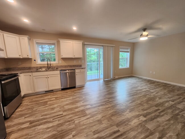 Photo - 60 Nicholas Ln Unit 60 Nicholas Lane