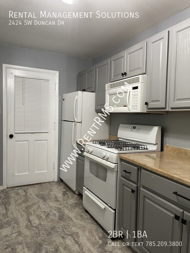 Photo - 2424 SW Duncan Dr