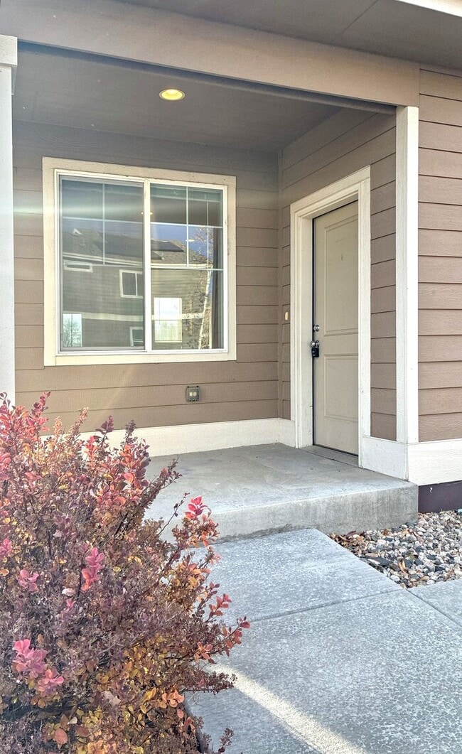 Photo - 403 Bannock St