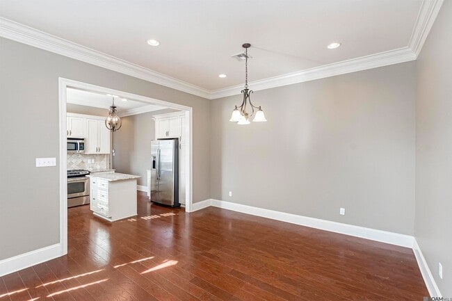 Photo - 755 Boxelder Dr