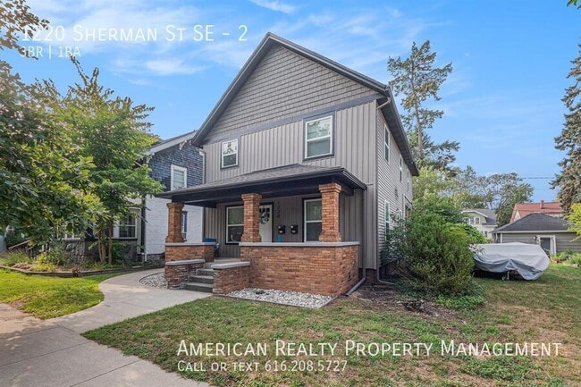 Building Photo - 1220 Sherman St SE Unit 2