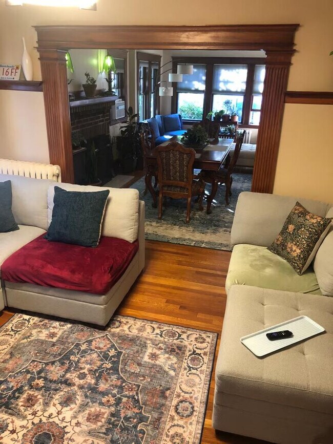 Photo - 112 Manthorne Rd Unidad ID1355165P