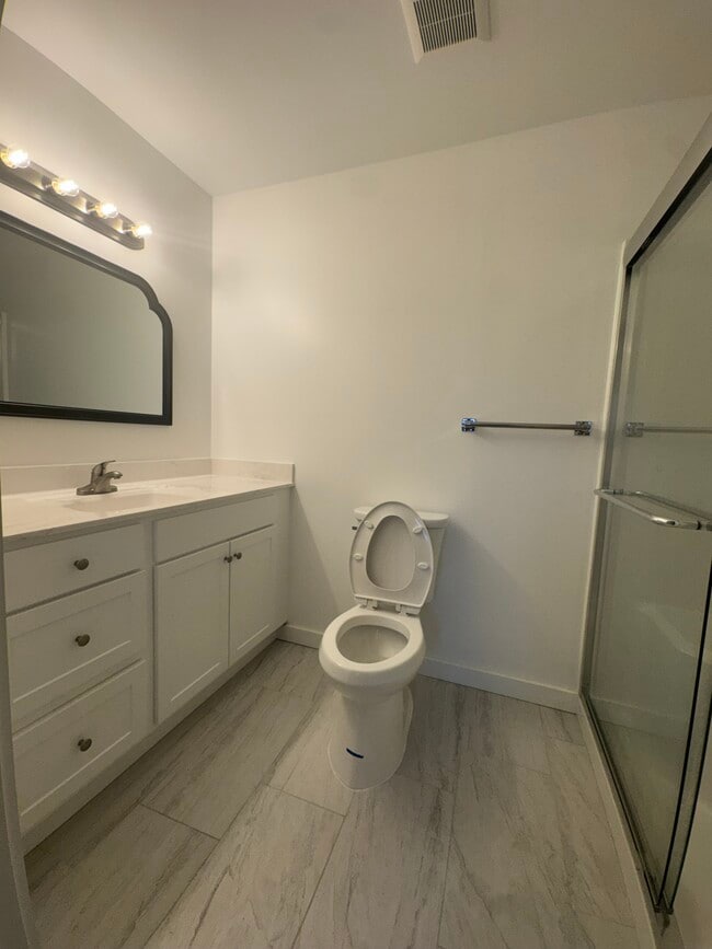 Photo - 610 Ripley Ave