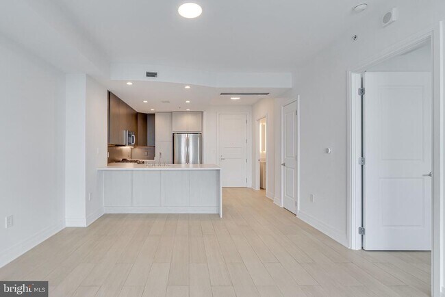 Photo - 8220 Crestwood Heights Dr Unit 1614